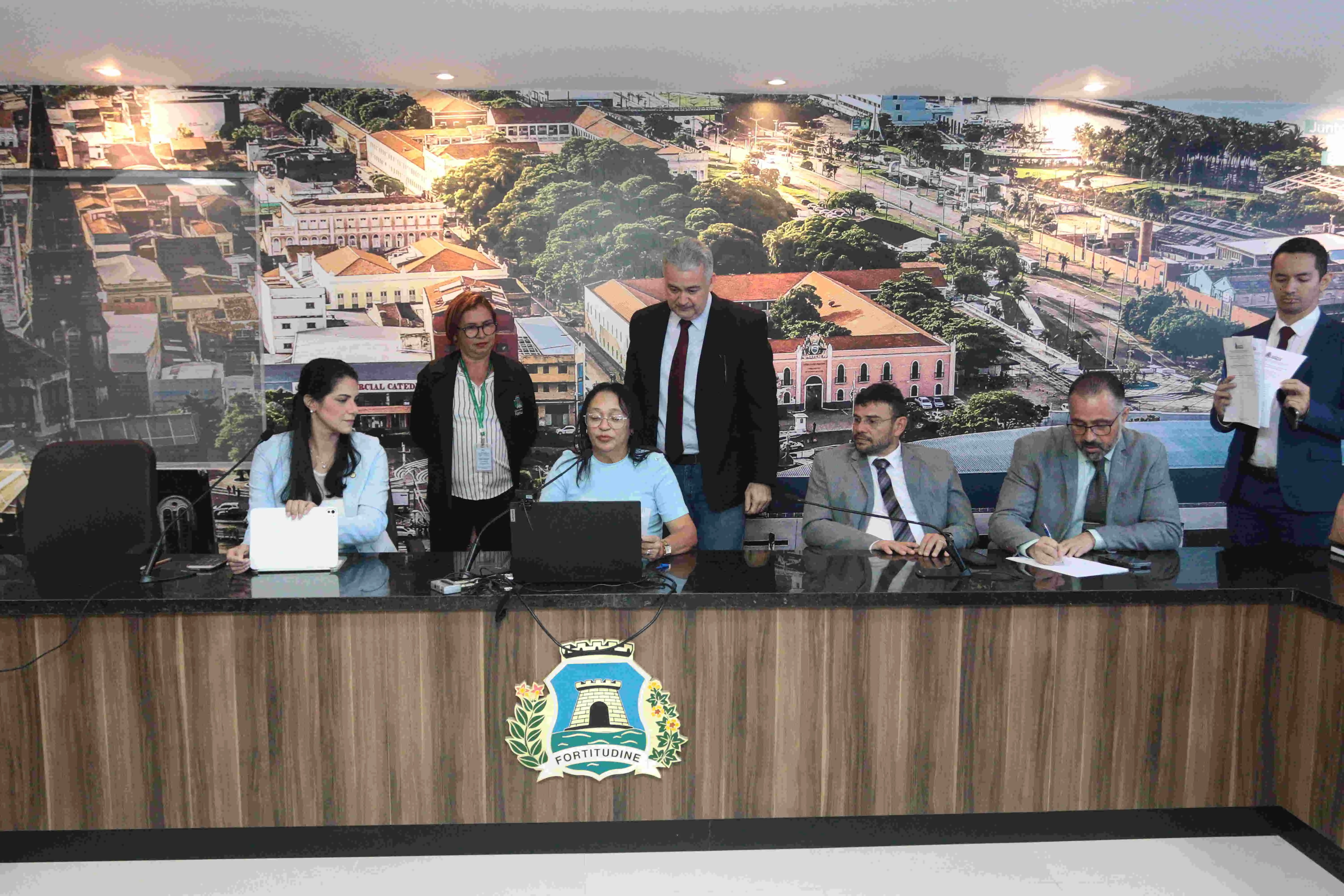 Imagem da notícia: De Aonde É a Inspetor Alberto: qual o histórico do Conselho de Ética da Câmara de Fortaleza nos últimos 10 anos