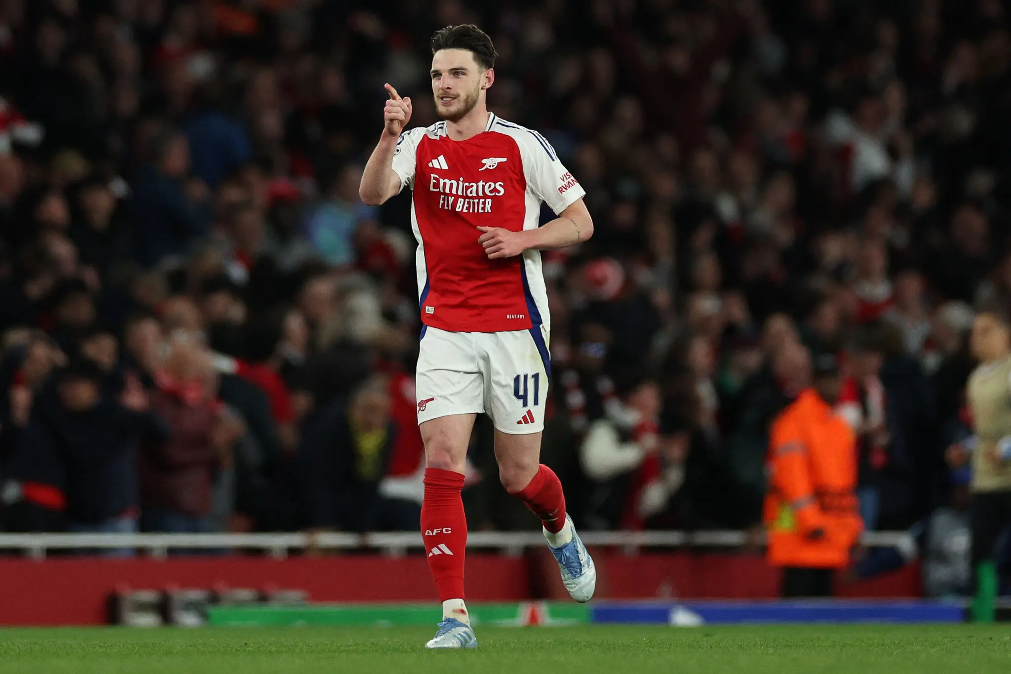 Imagem da notícia Arsenal x Bayern de Munique na Champions: veja onde assistir, horário e escalações