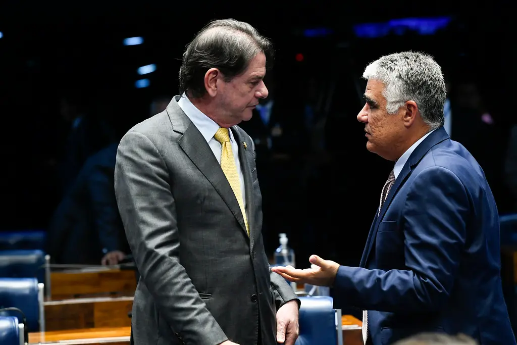 Imagem da notícia: Caciques políticos x outsiders: relembre as disputas pelo Senado no Ceará e veja os nomes cotados para 2026