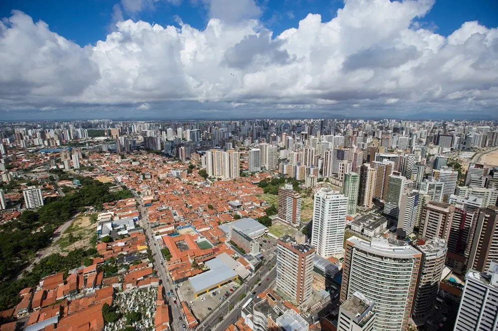Imagem da notícia: Avaliação de pedidos para a construção de superprédios em Fortaleza deve ser retomada em maio