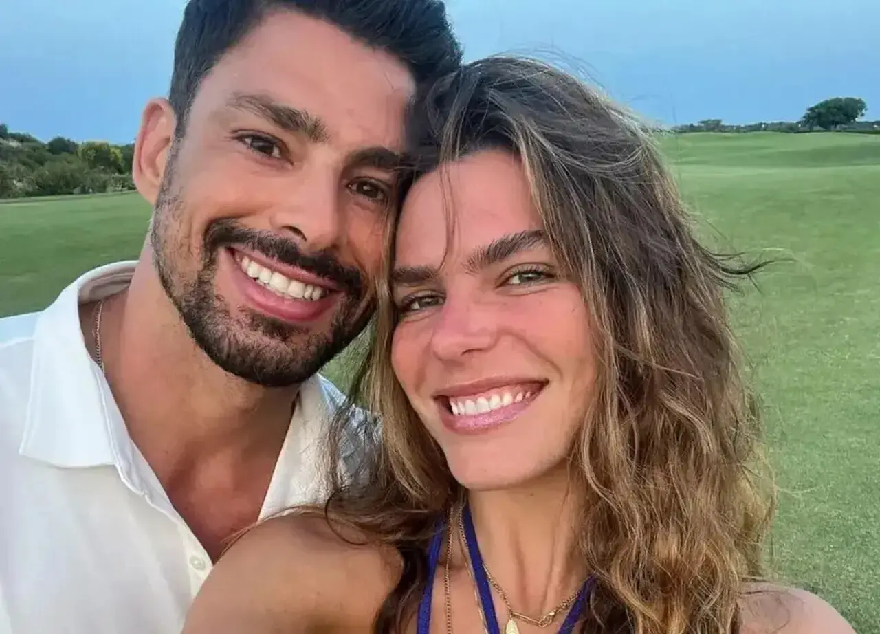 Imagem da notícia: Ex de Cauã Reymond posta suposta indireta em meio a polêmicas em 'Vale Tudo'