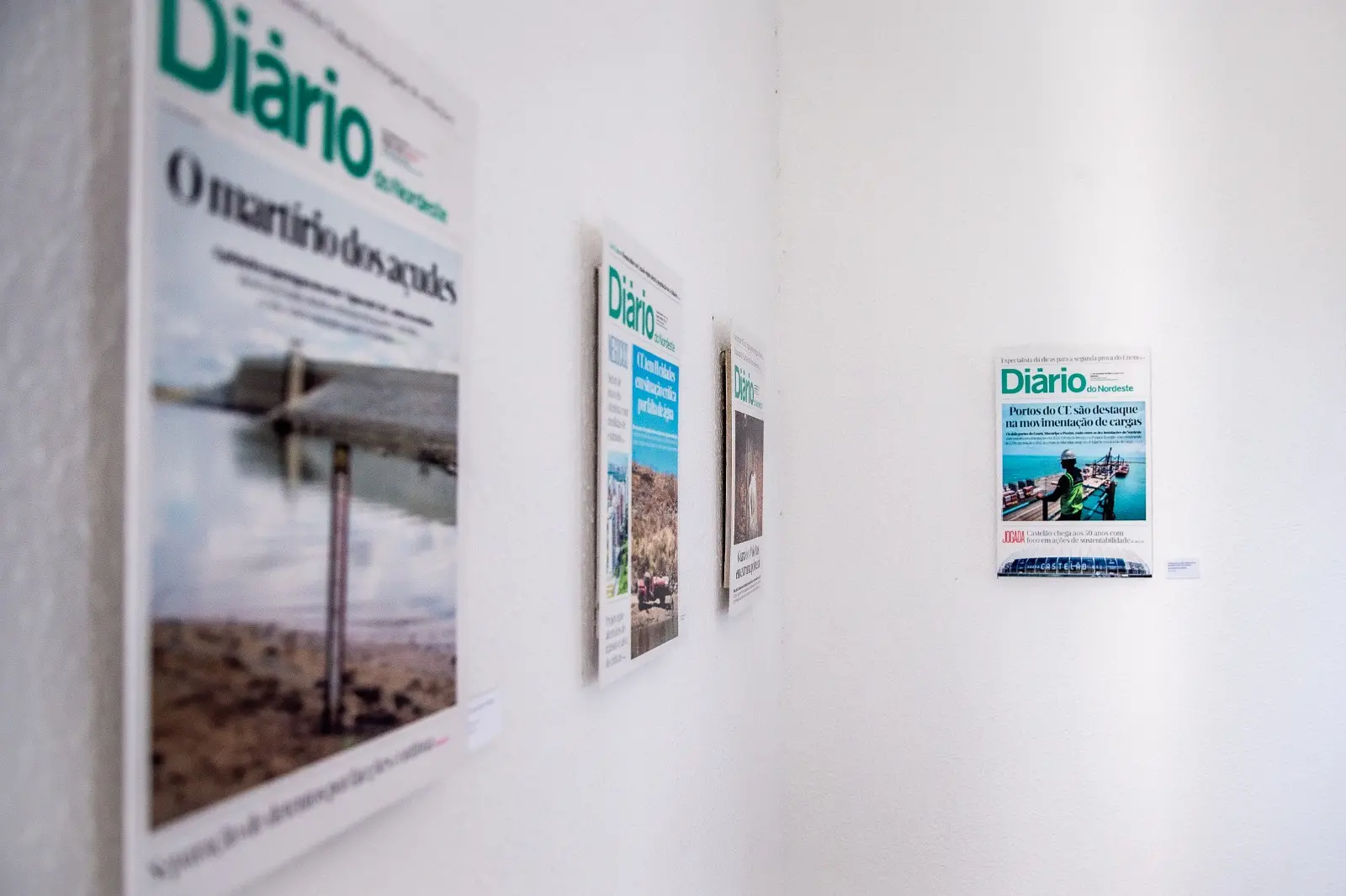 Imagem da notícia: Exposição evidencia legado de Edson Queiroz na comunicação a partir de capas do Diário do Nordeste