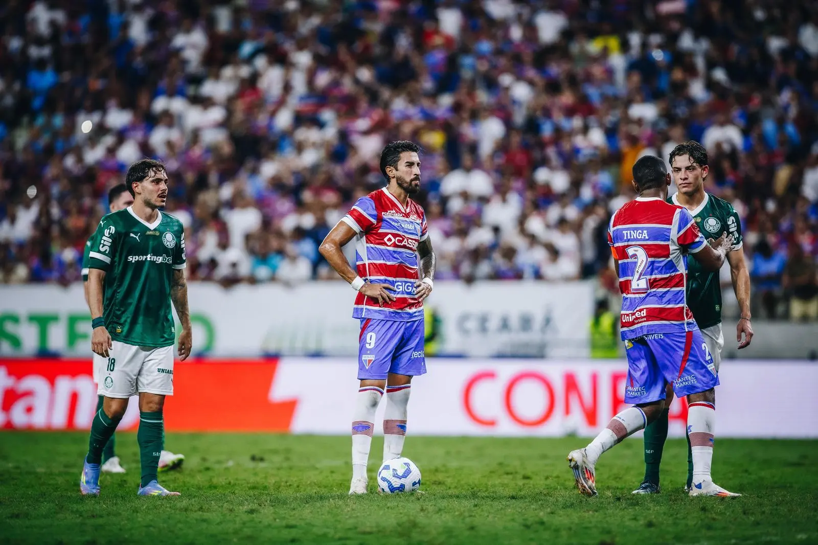 Imagem da notícia Pênalti de Lucero, Mancha e mais: 5 pontos sobre a derrota do Fortaleza para o Palmeiras 