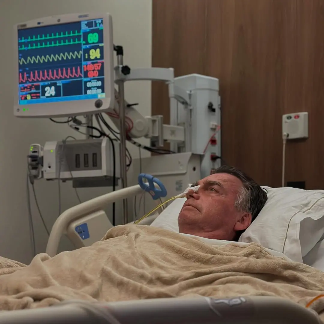 Imagem da notícia: Bolsonaro segue na UTI e novo boletim médico aponta 'piora clínica'; veja detalhes do quadro