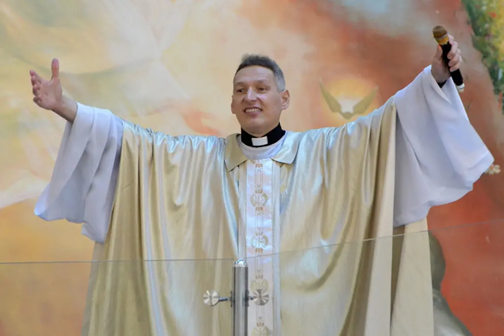 Imagem da notícia Que horas começa a 'Santa Missa com Padre Marcelo' na Globo? Veja horário neste domingo (27/04)