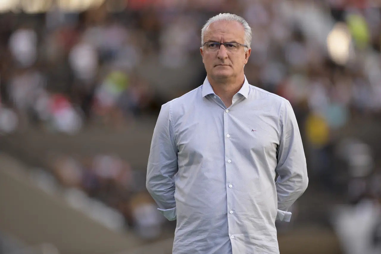 Imagem da notícia Dorival indica Corinthians modificado diante do Fortaleza: 'Vamos ter que variar a equipe'