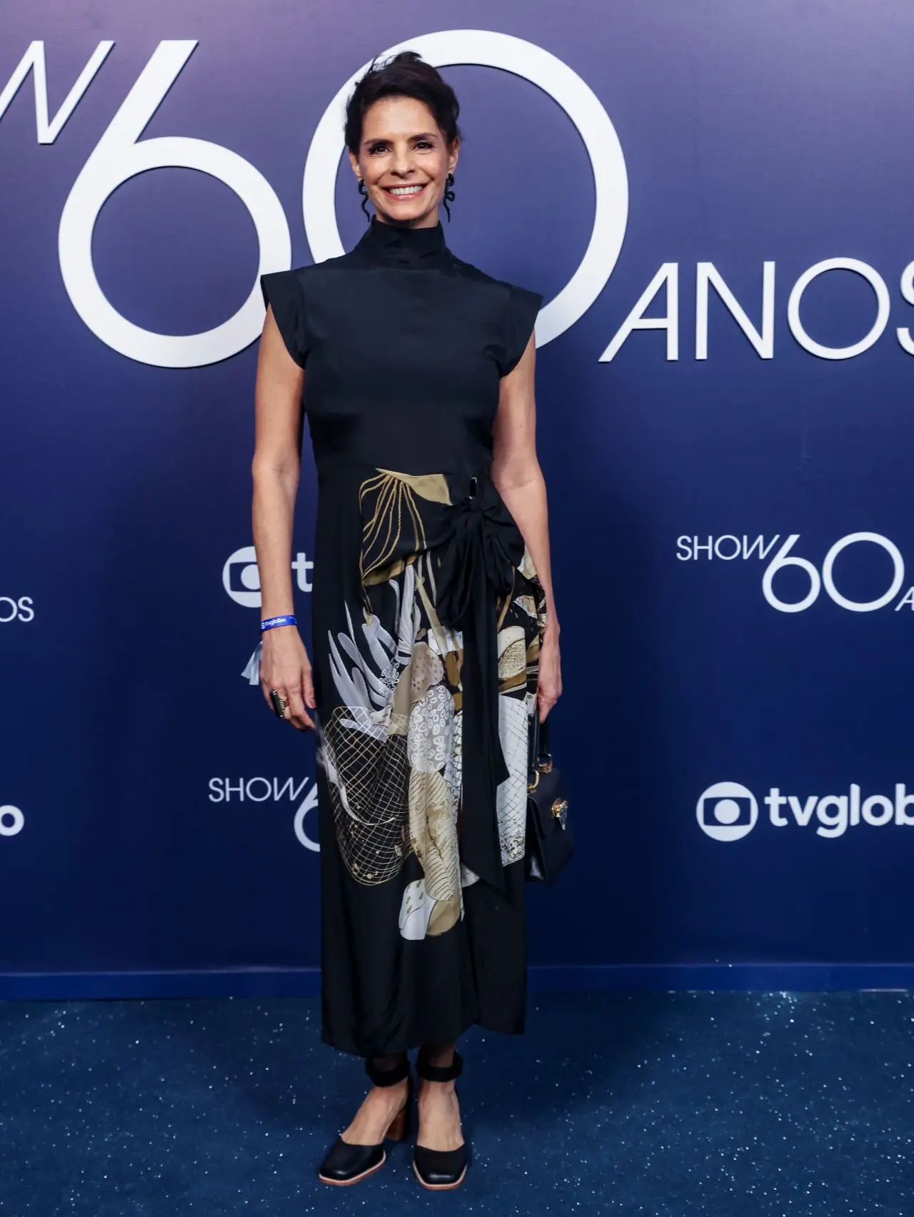 Imagem da notícia Helena Ranaldi afirma que quer voltar às novelas: 'Espero convites'