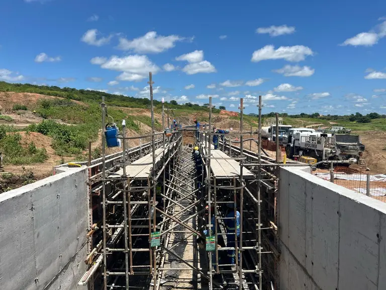 Imagem da notícia: Projeto S. Francisco: avançam as obras do Ramal do Salgado