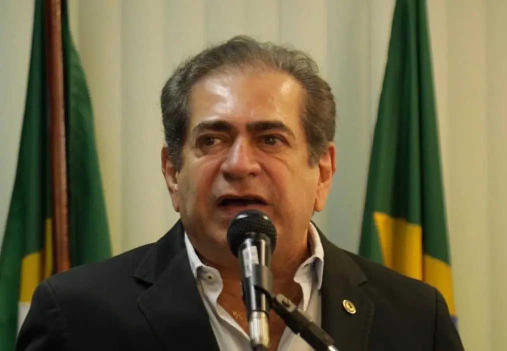Imagem da notícia: 'Não muda nada', diz Zezinho sobre apoio do PP a Elmano após a federação com o União Brasil