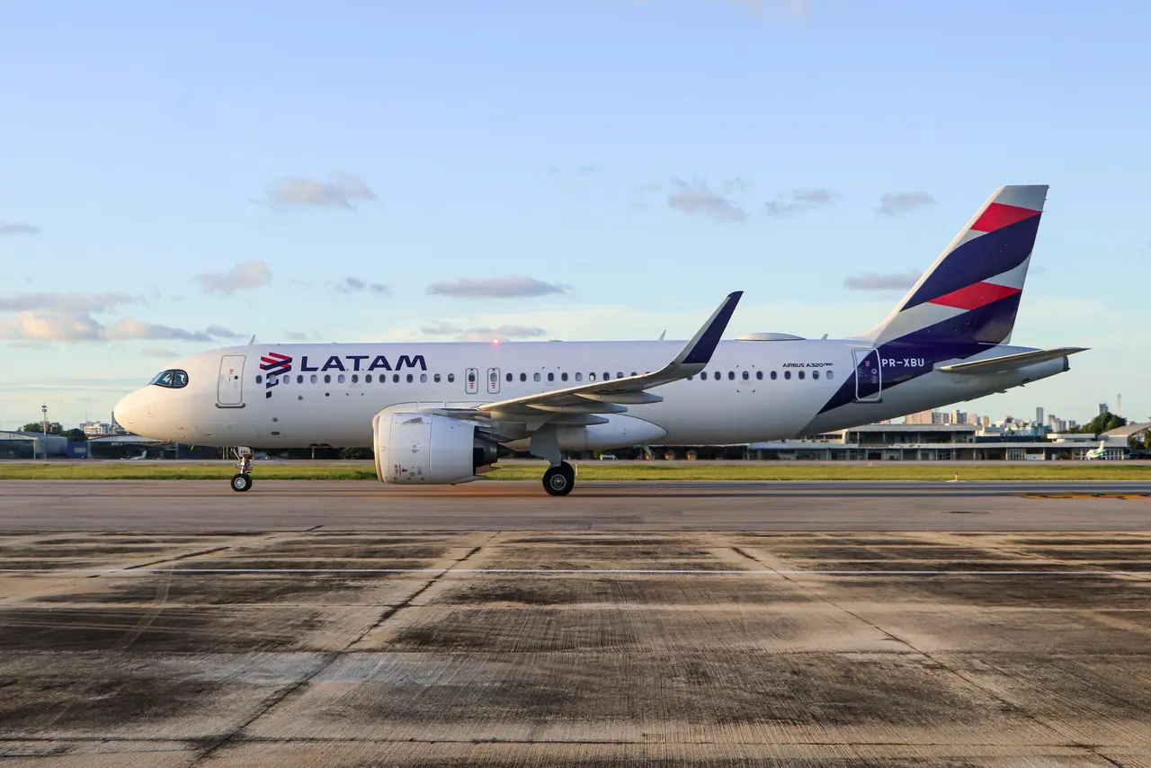 Airbus A320 da Latam em Fortaleza