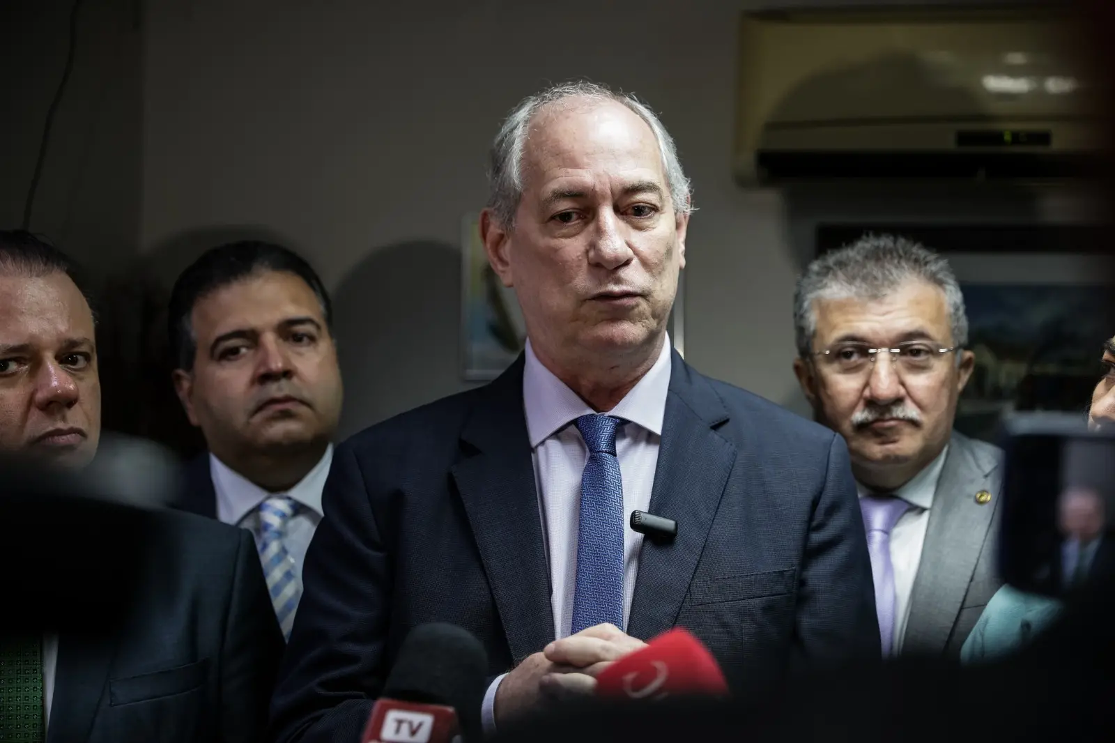 Imagem da notícia: Ciro Gomes pode deixar o PDT e a articulação já está em andamento
