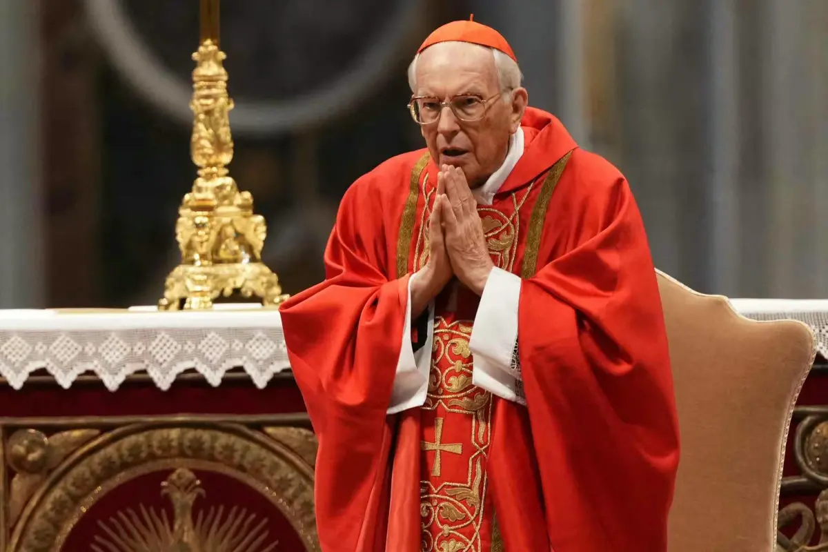 Imagem da notícia: Veja fotos de missa que abriu o conclave para eleição do novo papa, no Vaticano