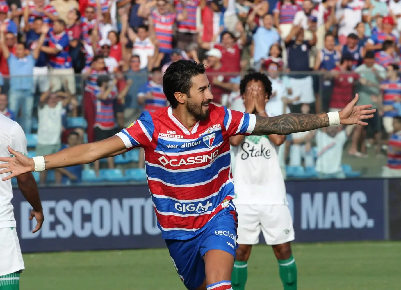 Foto de Lucero comemorando gol do Fortaleza sobre o Juventude na Série A do Brasileirão