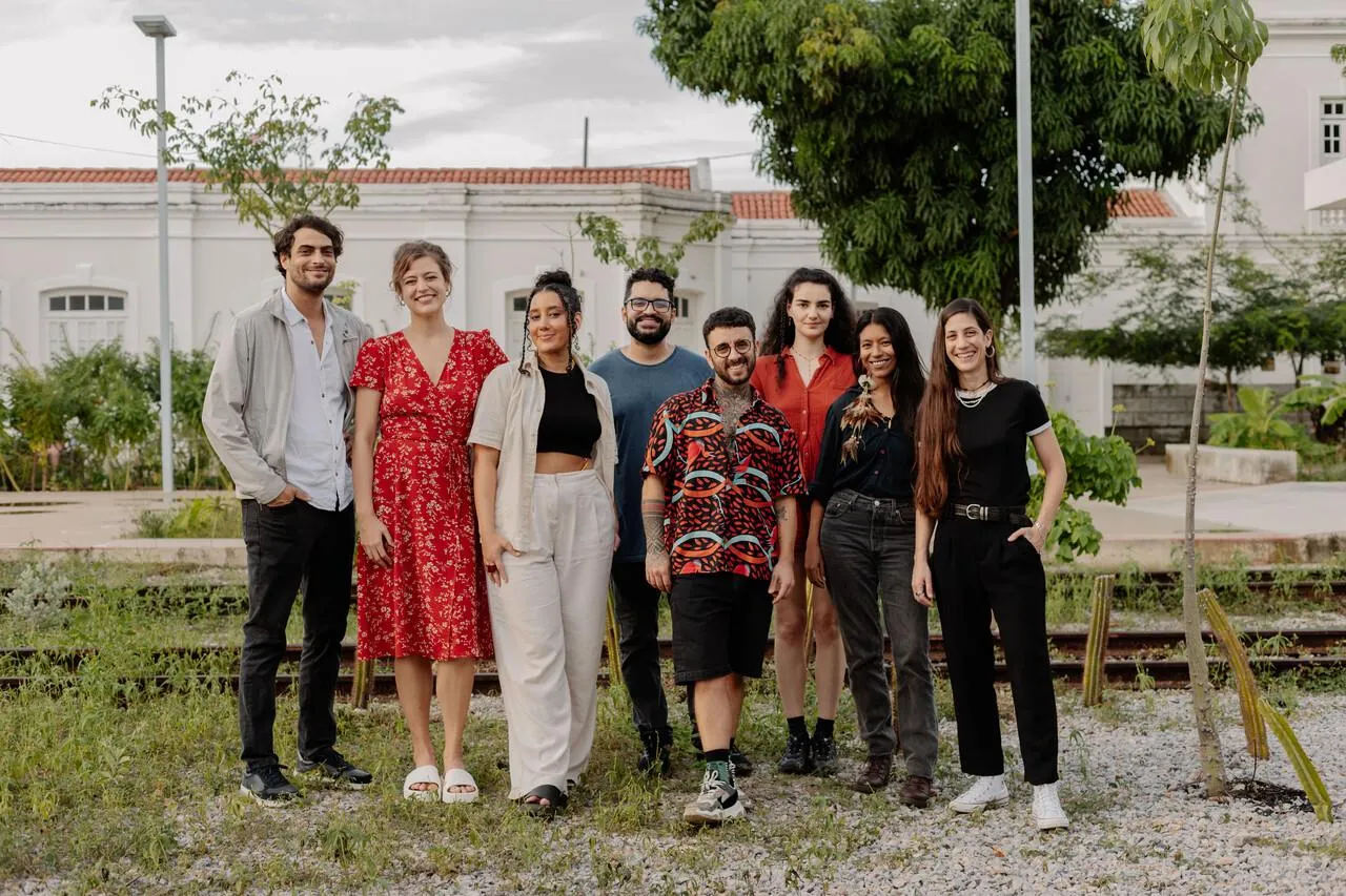 Marcel, Luciana, Stella, Bernardo, Ary, Sharon, Wara e Sivan, cineastas que participaram da edição brasileira da Directors' Factory 2025