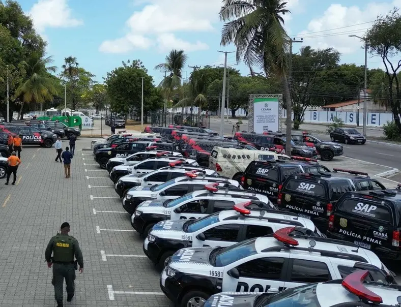 Imagem da notícia: Líder do Governo propõe emenda a artigo que exclui exame toxicológico na promoção de militares no CE