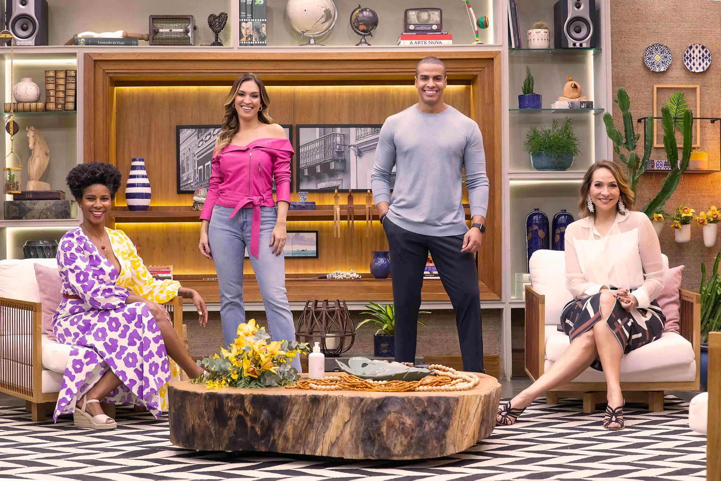 Imagem da notícia  Que horário começa o programa 'É de Casa' neste sábado (07/06)?