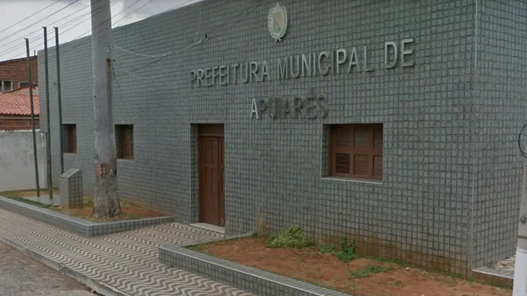 Imagem da notícia: MPCE recomenda anulação de seleção de diretores de Apuiarés por irregularidades em provas; entenda