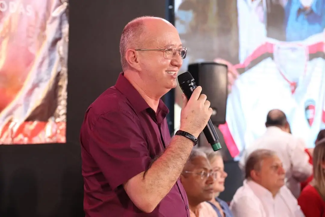 Imagem da notícia: Conin é exonerado da Regional 1 e fica 'livre' para campanha de reeleição ao comando do PT Ceará