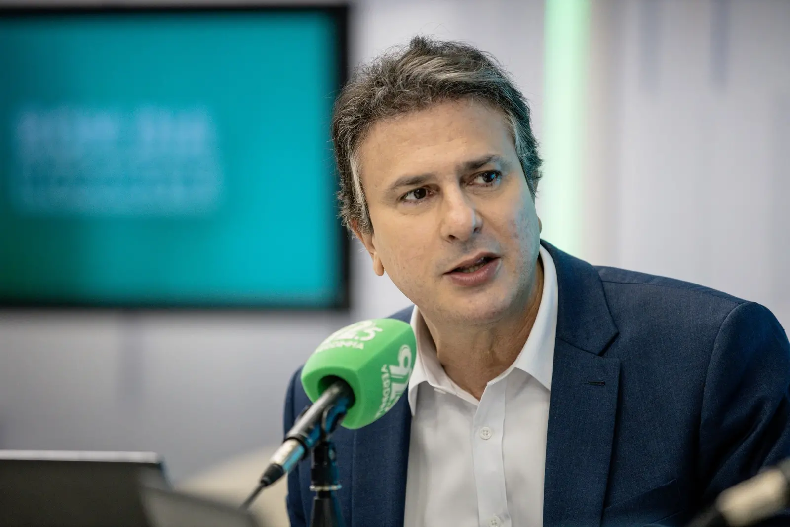 Imagem da notícia: Cortes em universidades: MEC anuncia que instituições não terão mais limite de gastos de 1/18 da verba