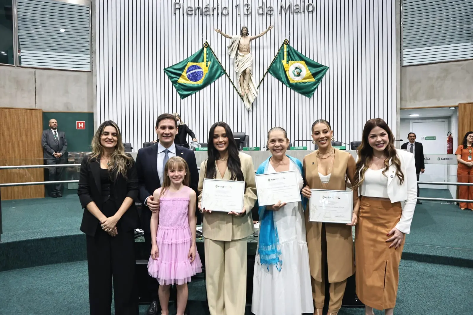 Imagem da notícia Em homenagem na Alece, Renata e Eva enaltecem Fortaleza e o papel social da Edisca