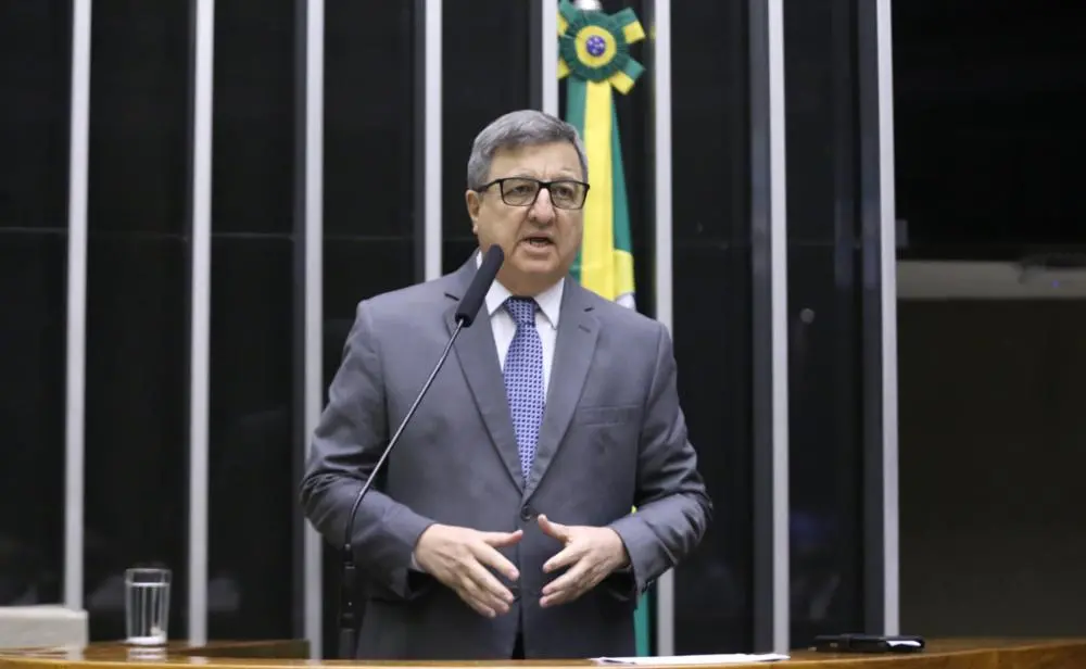 Imagem da notícia Projeto de cearense que classifica atos de facções como terrorismo tramita em regime de urgência