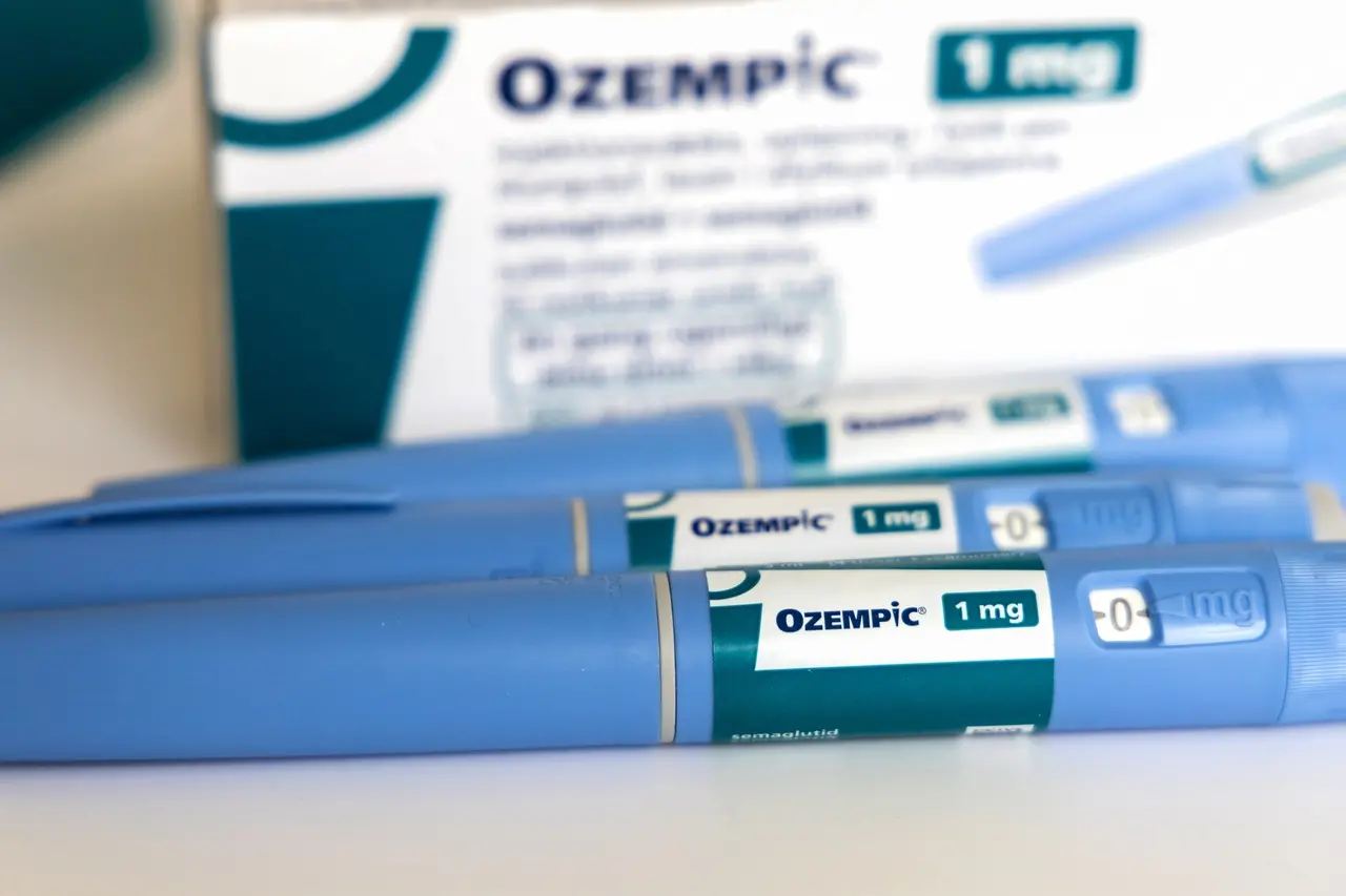 Imagem da notícia: Ozempic e Wegovy têm preços reduzidos no Brasil; cortes chegam a quase 20%