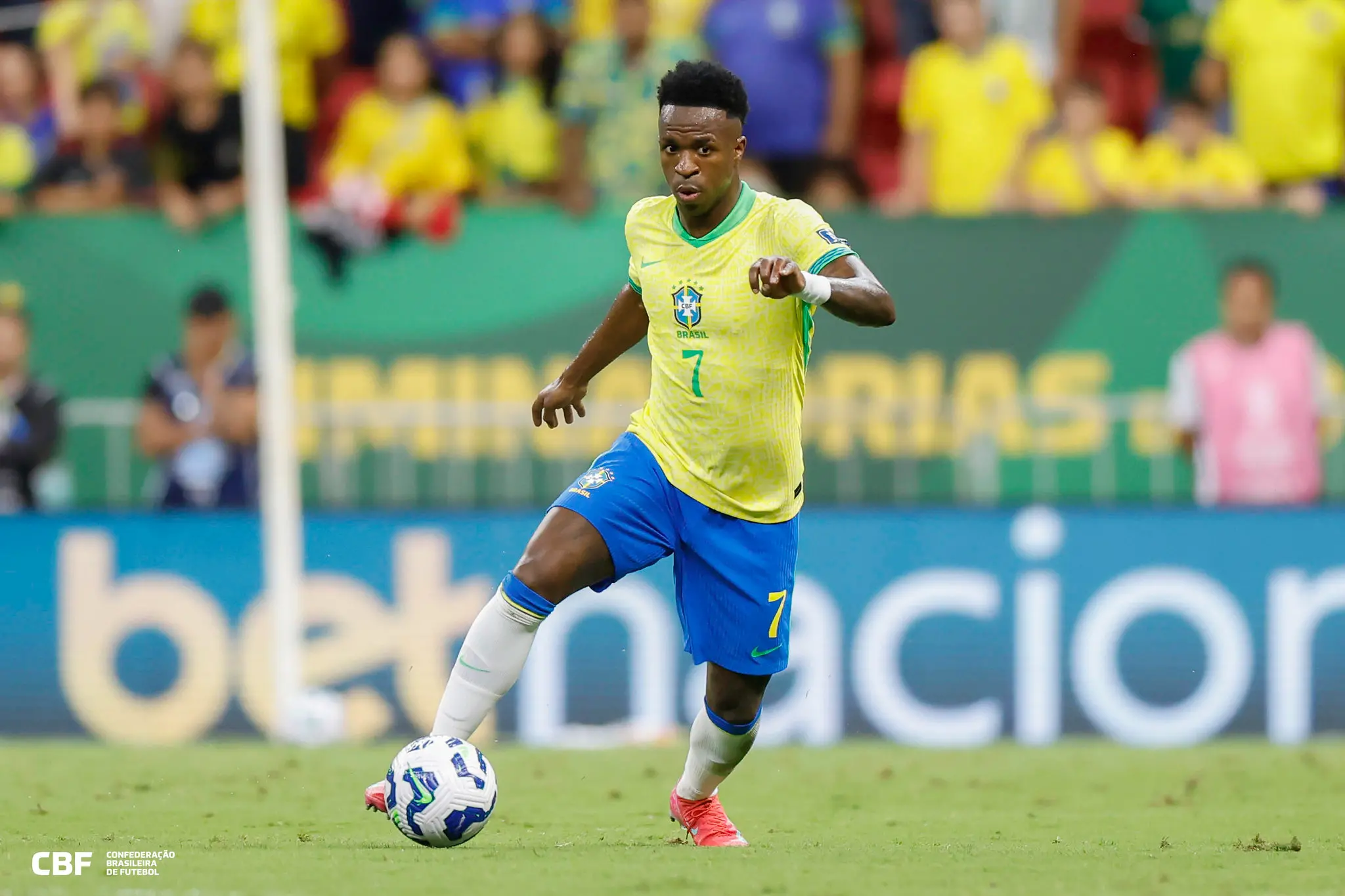 Imagem da notícia Brasil goleia Coreia do Sul por 5 a 0 com brilho de Estêvão, Rodrygo e Vini Jr; veja gols