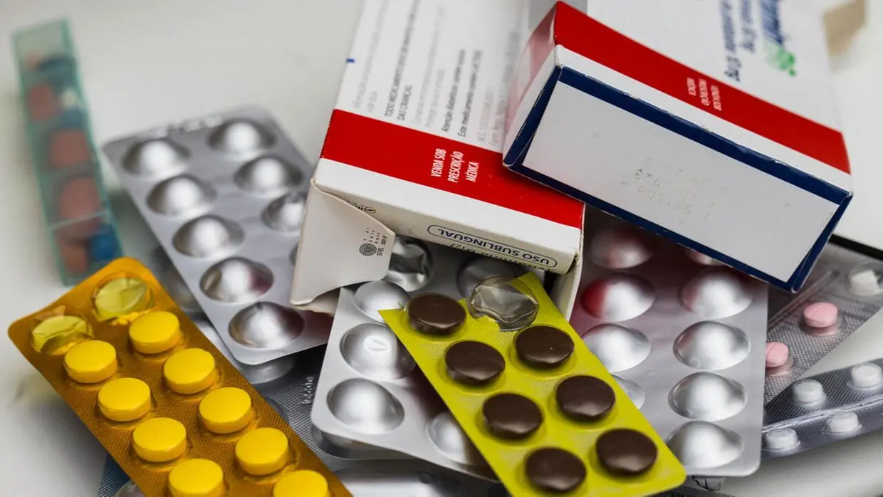 Imagem da notícia: Anvisa determina apreensão de lotes de medicamentos falsificados; confira detalhes