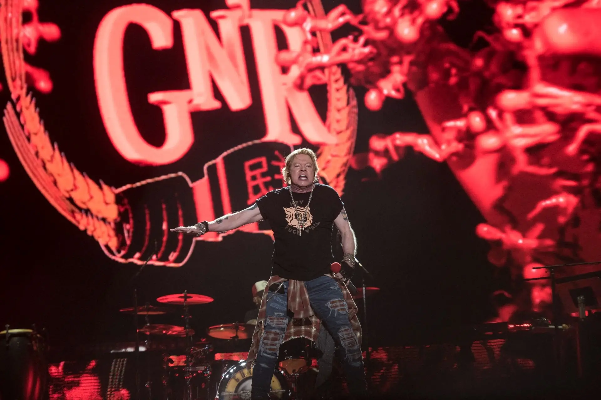 Imagem da notícia Banda Guns N' Roses anuncia cinco shows no Brasil neste ano; confira os locais e onde comprar