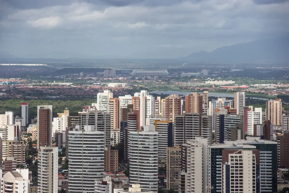 Imagem da notícia: Comissão que decide sobre superprédios em Fortaleza é atualizada pela Prefeitura; veja mudança 