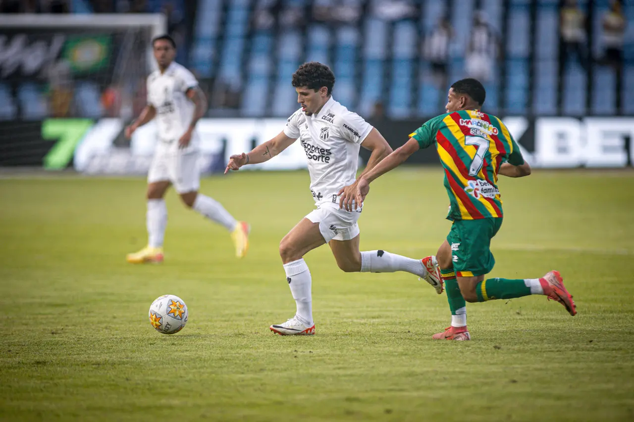 Imagem da notícia Ceará garante premiação na Copa do Nordeste com avanço às quartas; veja valores