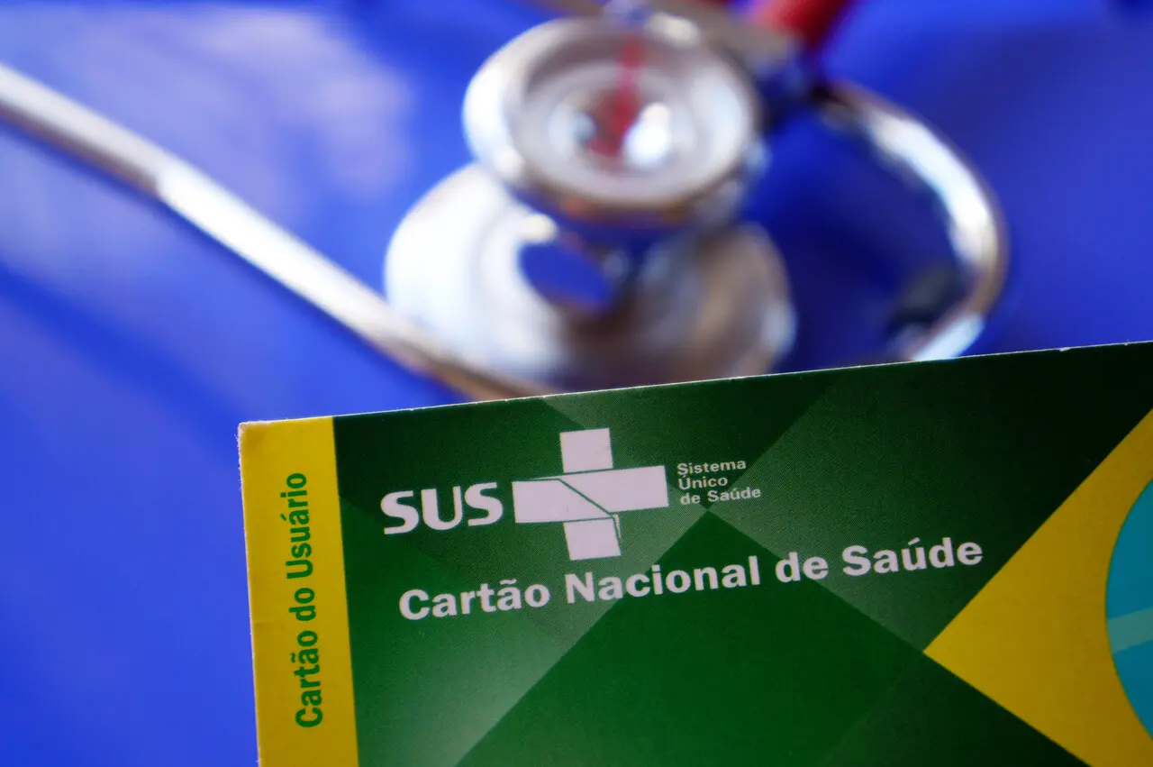 Imagem da notícia: Cartão do SUS: como emitir o documento que garante acesso à saúde pública