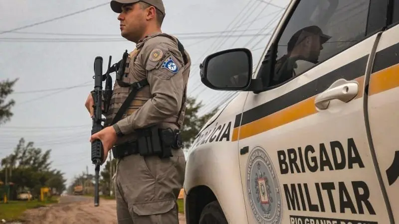 Imagem da notícia: Argentina é atropelada no RS e motorista arrasta corpo preso ao carro por quase 3 km