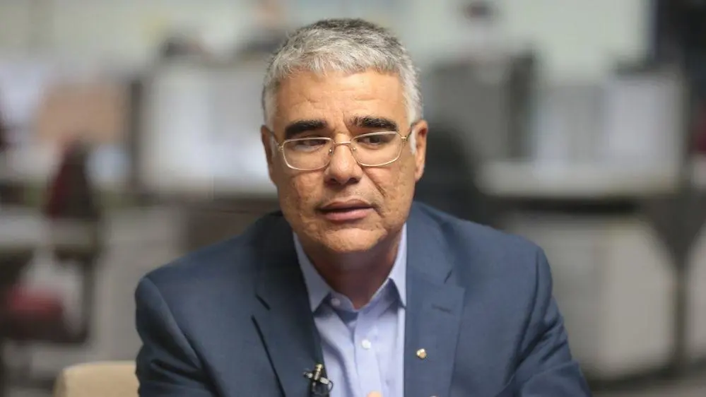 Imagem da notícia Senador Eduardo Girão fala sobre aproximação entre direita e Roberto Cláudio: 'Tudo muito estranho'