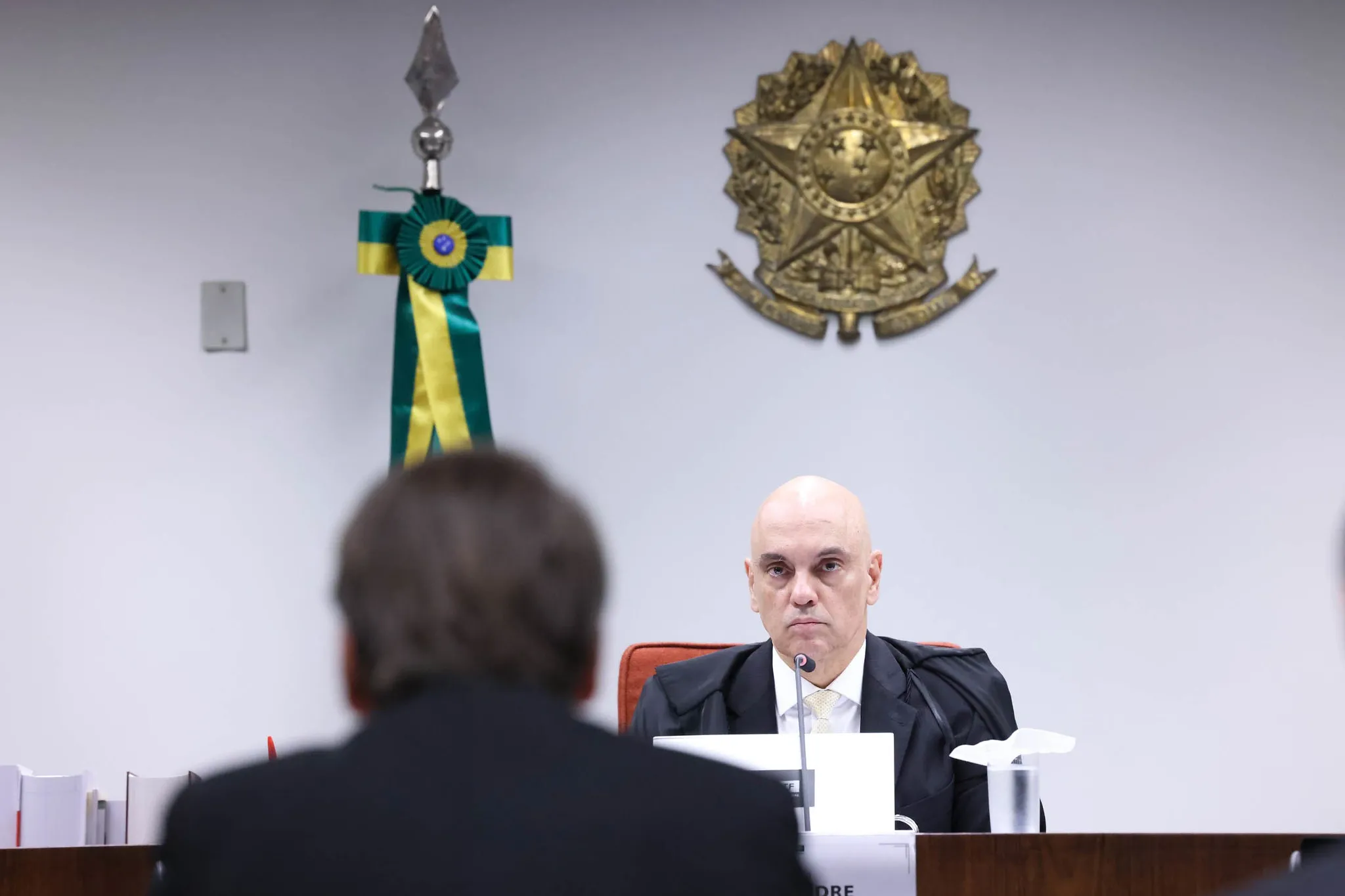 O ministro Alexandre de Moraes é relator do caso que investiga se Bolsonaro investiu contra o Estado Democrático de Direito