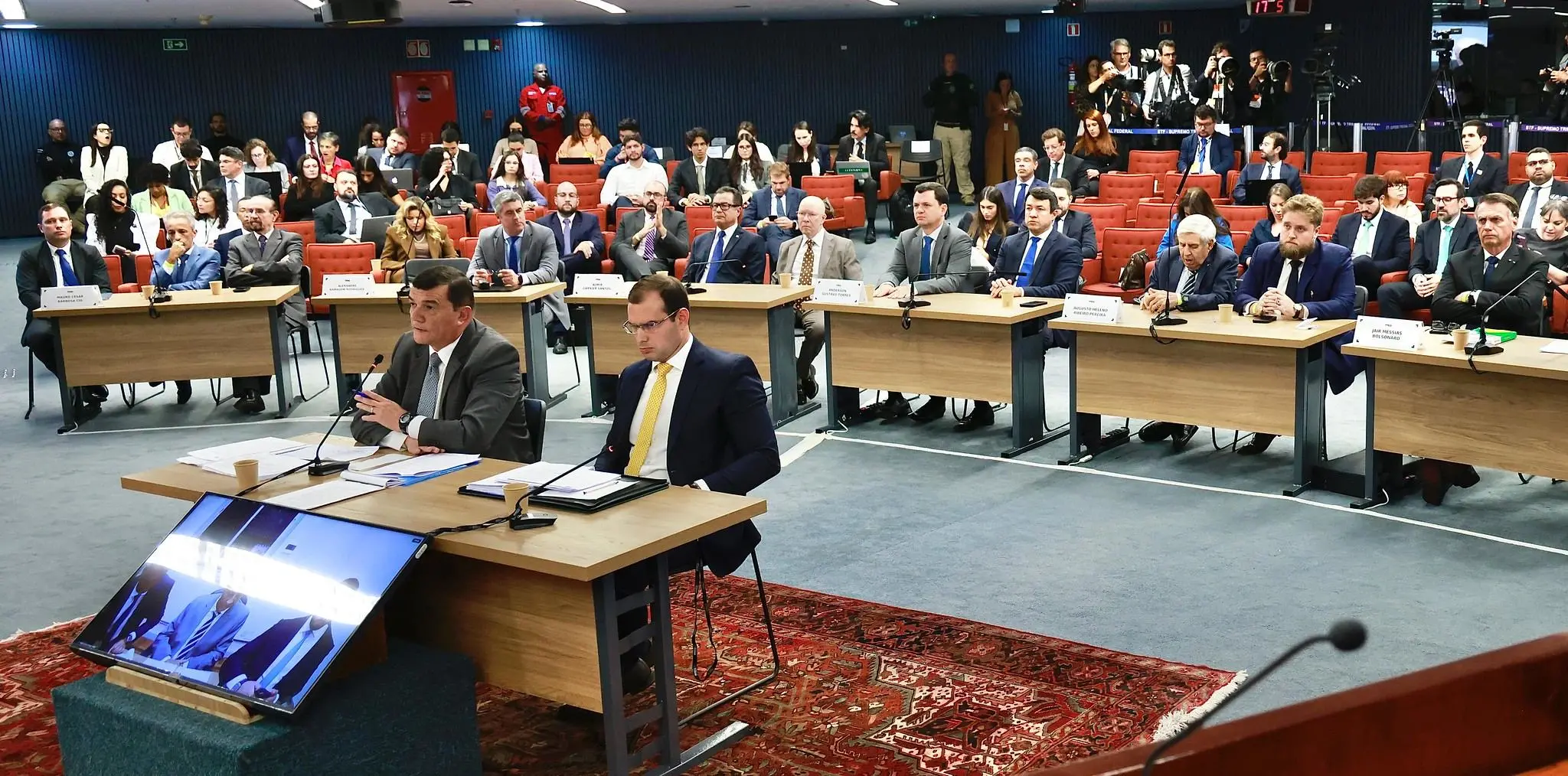 Imagem da notícia: Depoimentos no STF: entenda porque médicos acompanham os interrogatórios