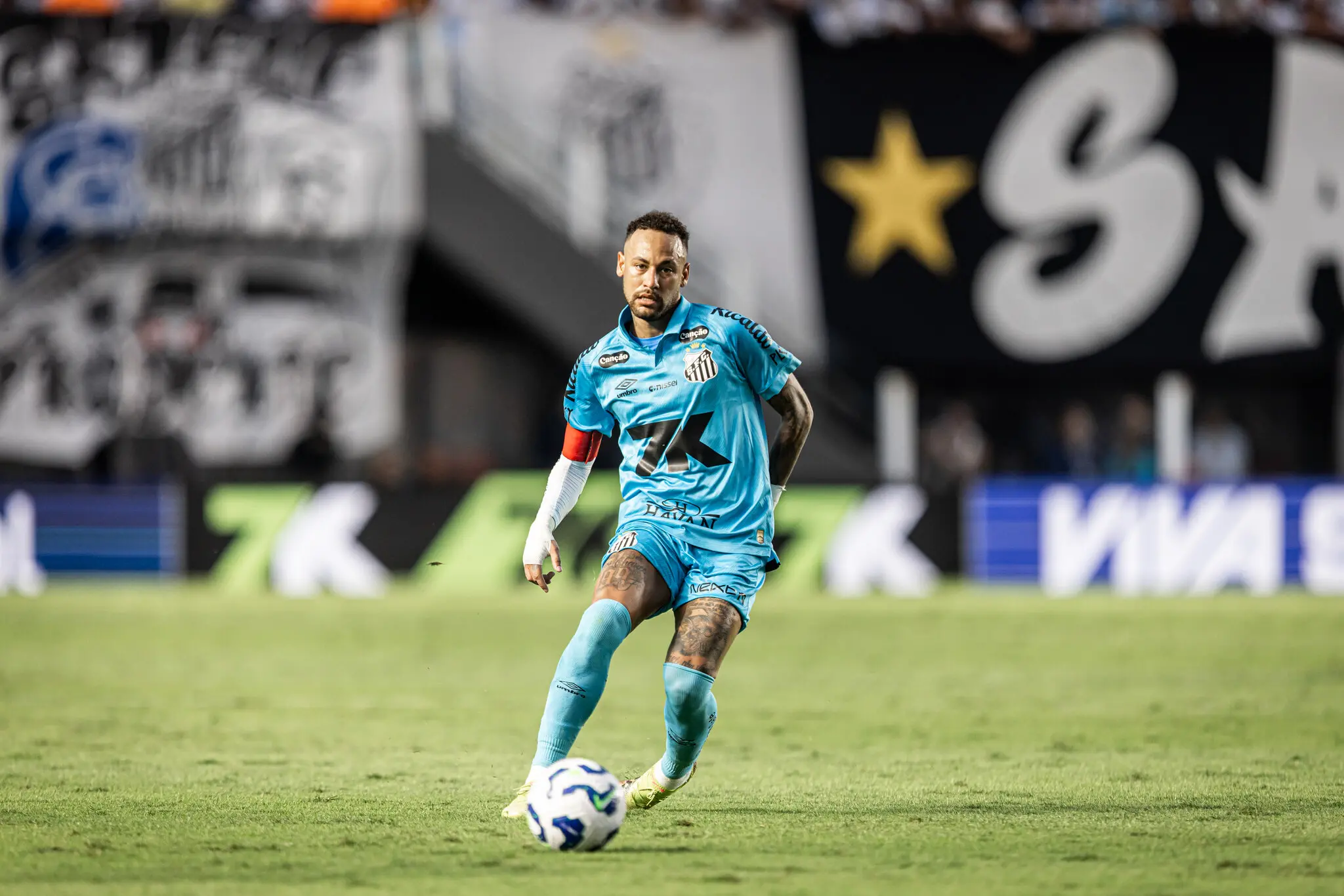 Imagem da notícia Santos x Palmeiras na Série A: veja onde assistir, horário e escalações