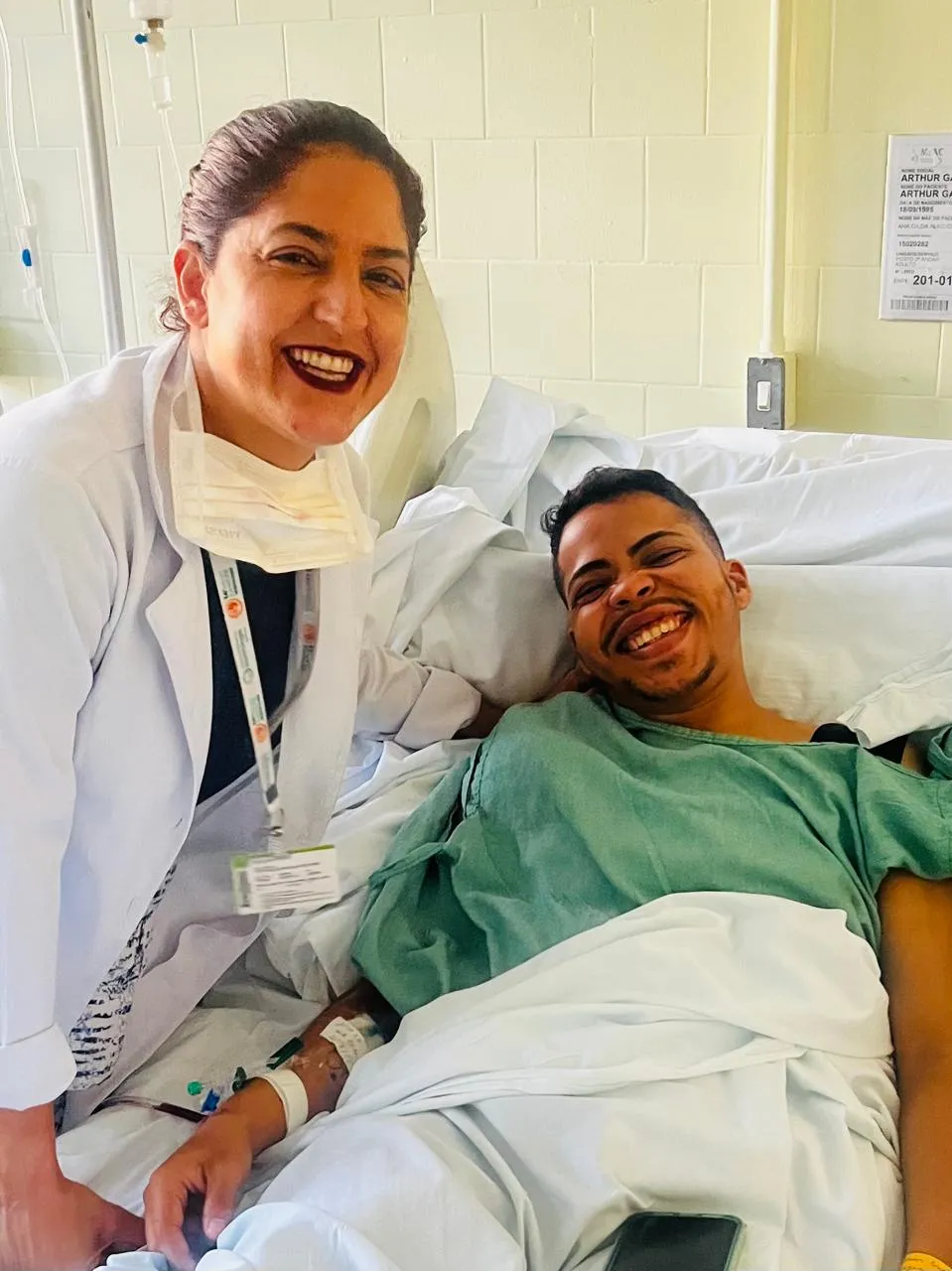 Gael passou por acompanhamentos com psicólogos, psiquiatras, endocrinologistas e assistentes sociais