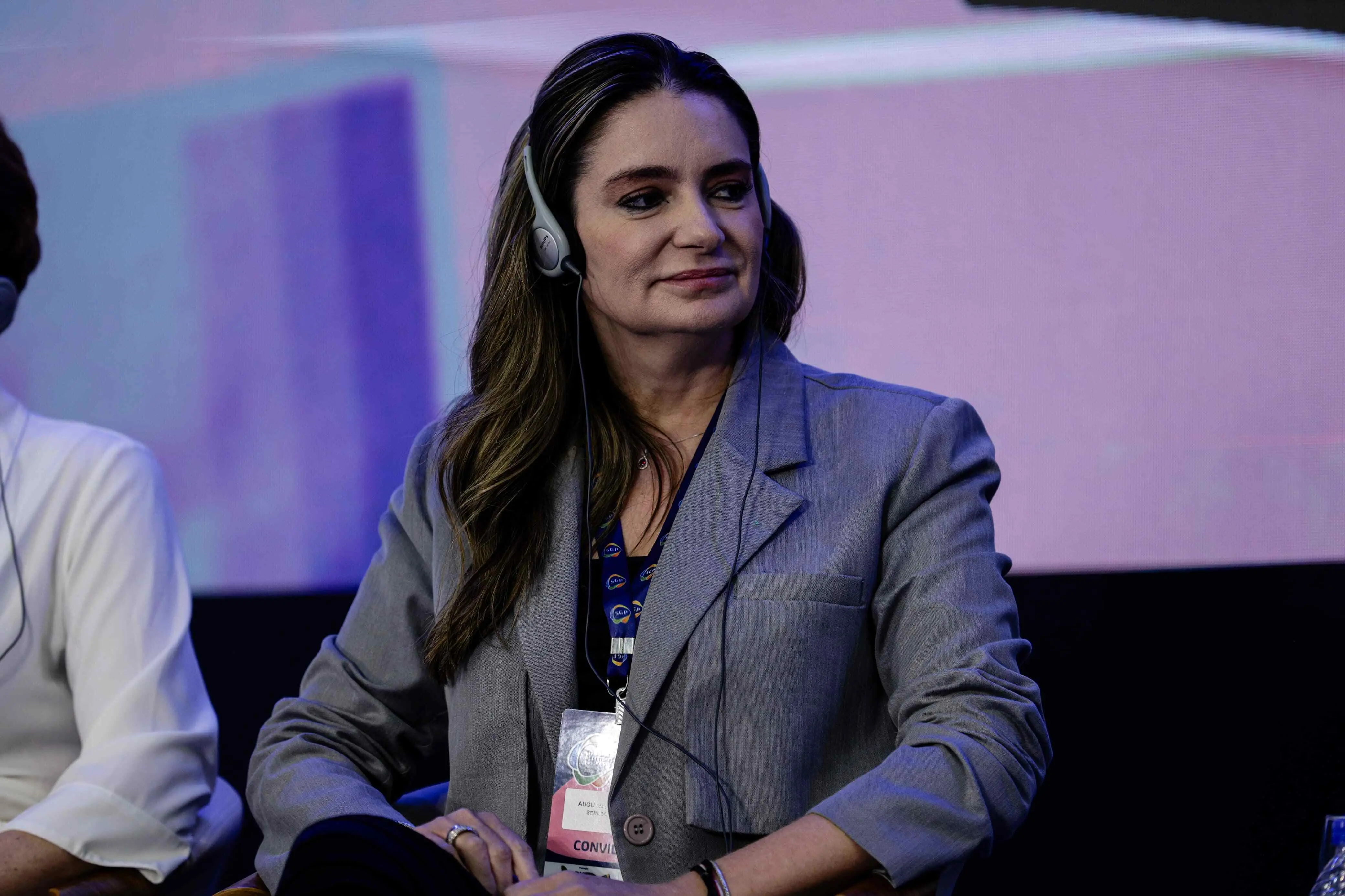 Imagem da notícia: Seminário dos Prefeitos 2025: mulheres devem ser 'vigilantes' sobre direitos políticos, diz Augusta