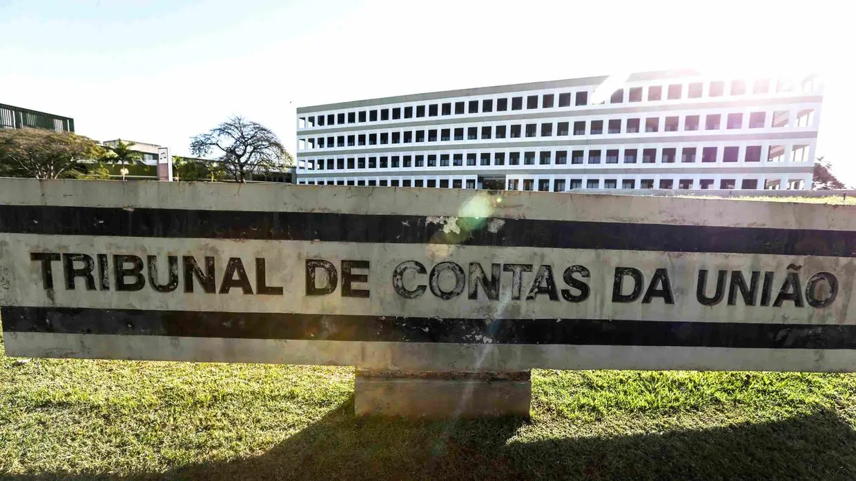 Imagem da notícia: Concurso TCU: inscrições para certame com salário de R$ 15 mil terminam nesta terça-feira (17)