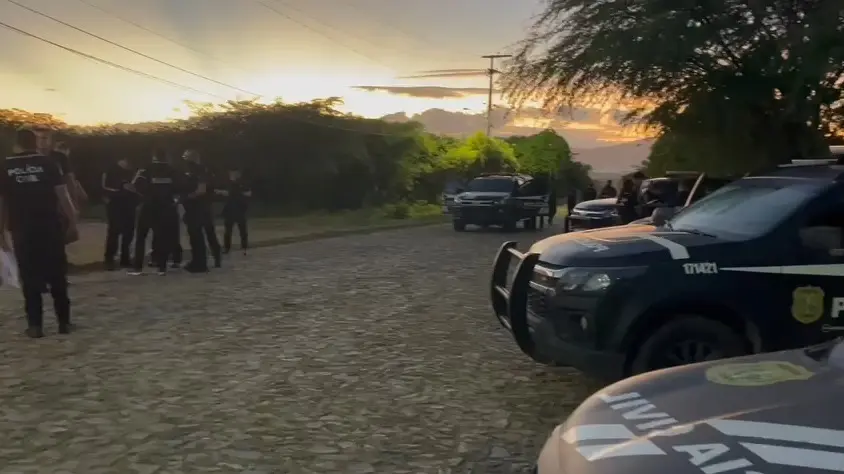 Imagem da notícia: Vereador, empresário e chefe de facção são acusados de integrar organização criminosa no Ceará