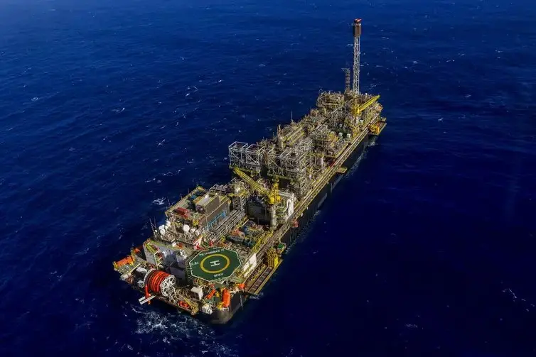 Imagem da notícia: Por que nenhuma empresa tem interesse em explorar petróleo em águas cearenses?