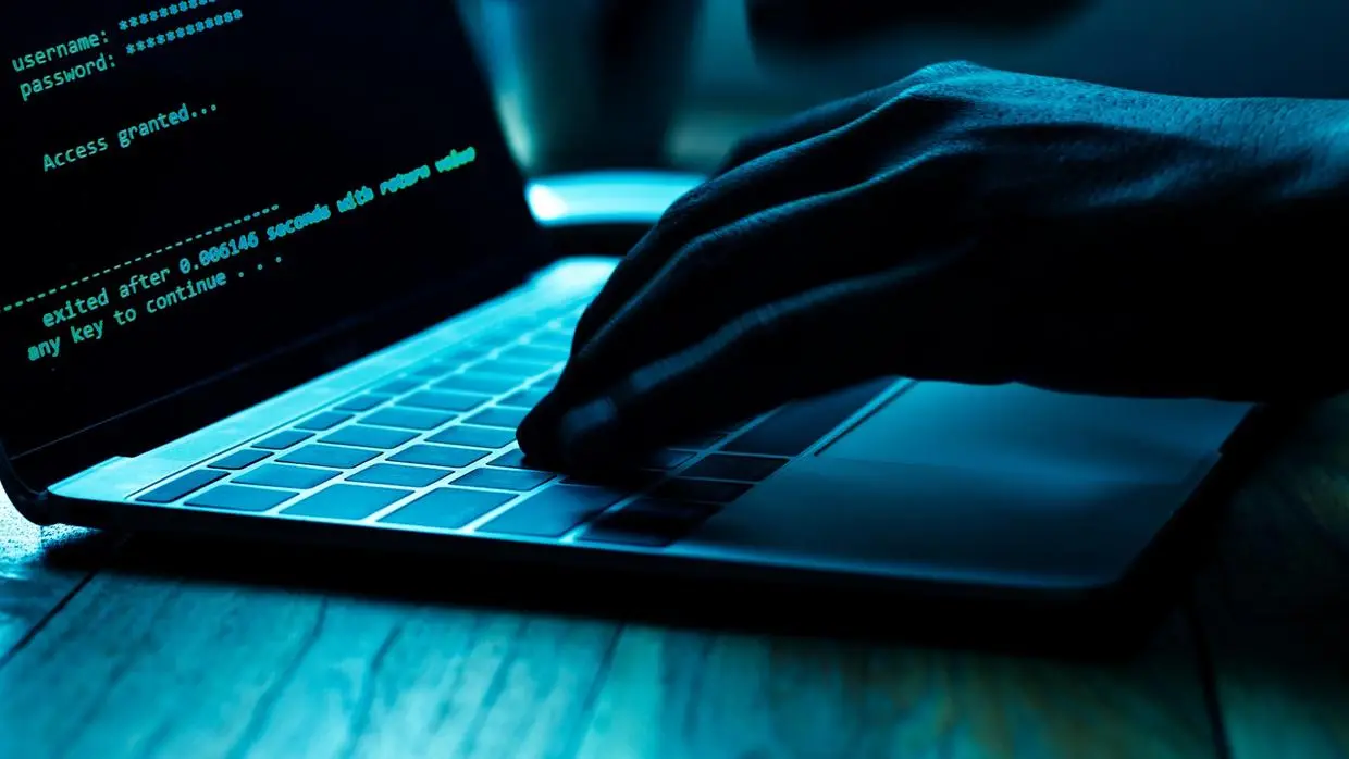 Imagem da notícia: Vazamento de dados expõe mais de 16 bilhões de senhas e pode ser o 'maior já registrado', diz site
