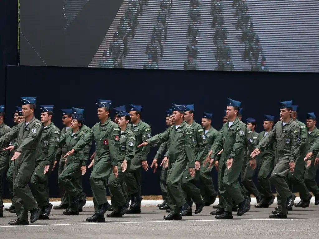 Imagem da notícia: Aeronáutica abre concurso de nível médio com 206 vagas para sargento