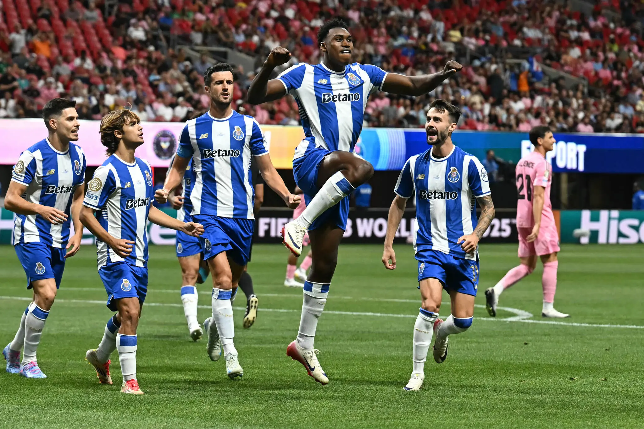 Imagem da notícia: Porto x Al Ahly no Super Mundial de Clubes: veja horário, onde assistir e palpites