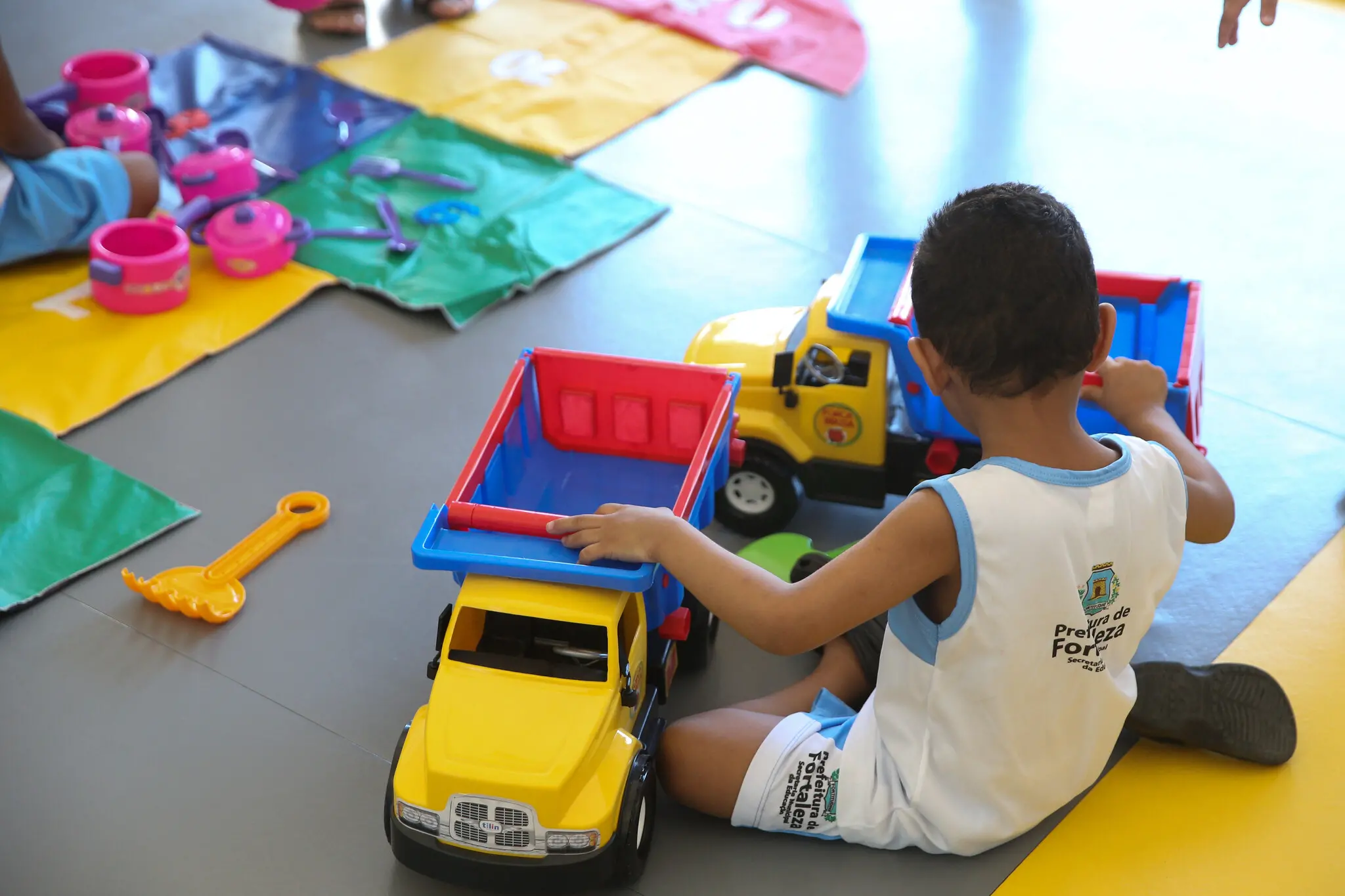 Imagem da notícia: Governo Federal vai premiar com dinheiro destaques nacionais na Educação Básica; veja detalhes