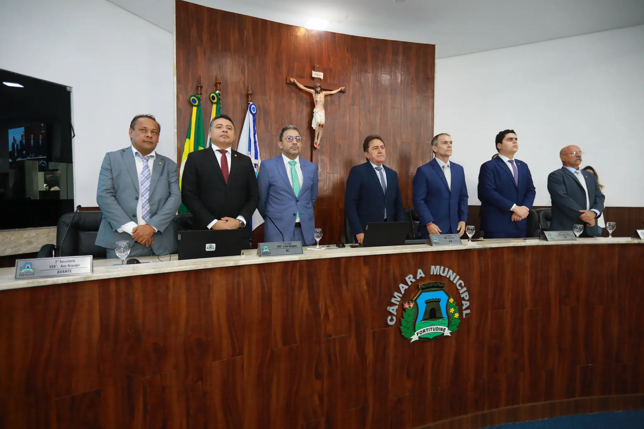 Imagem da notícia Sessão da Câmara Municipal de Fortaleza é suspensa após falecimento de ex-vereadora Nelba Fortaleza