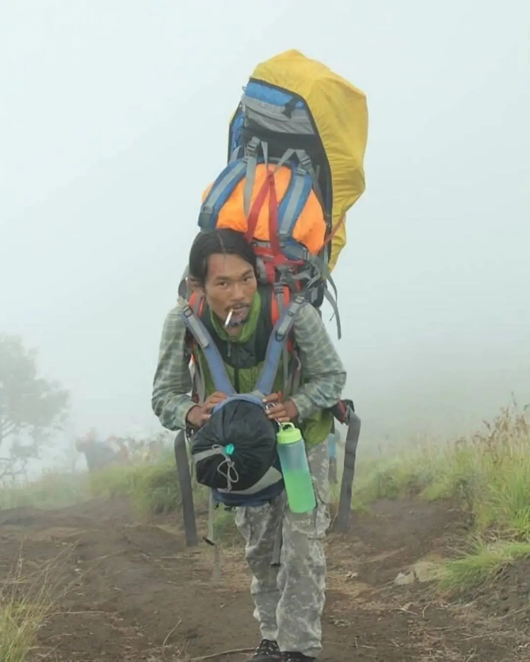 Imagem da notícia Quem é Agam Rinjani, alpinista que liderou grupo de resgate de Juliana Marins na Indonésia