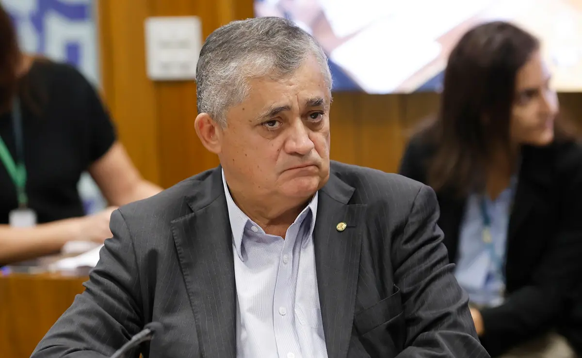 Imagem da notícia: Deputado federal do Ceará irá passar por procedimento cirúrgico no coração no Sírio Libanês