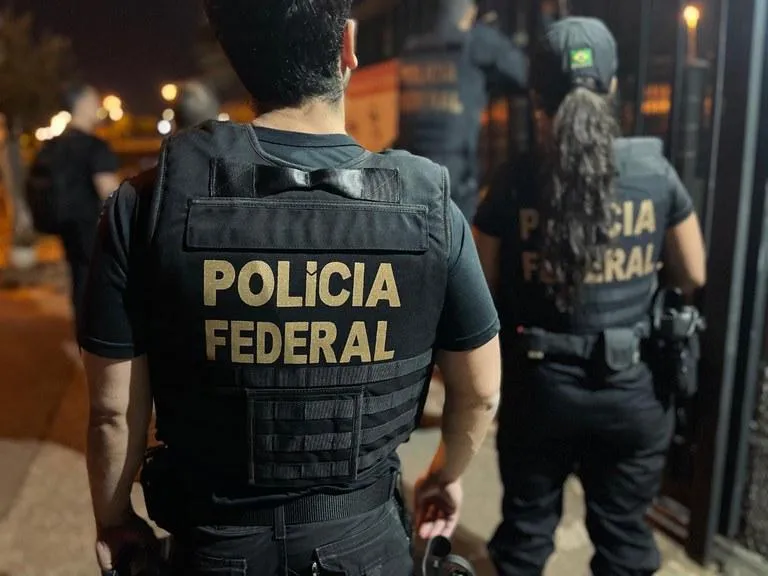 Conforme investigação da PF, o grupo é suspeito de utilizar dados sensíveis para proteger aliados